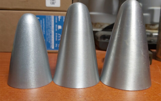 Reconstitution de capuchons pour luminaire
